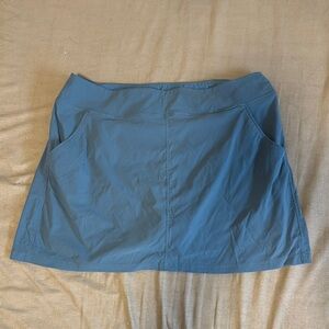 Mountain Hardwear Teal Skort